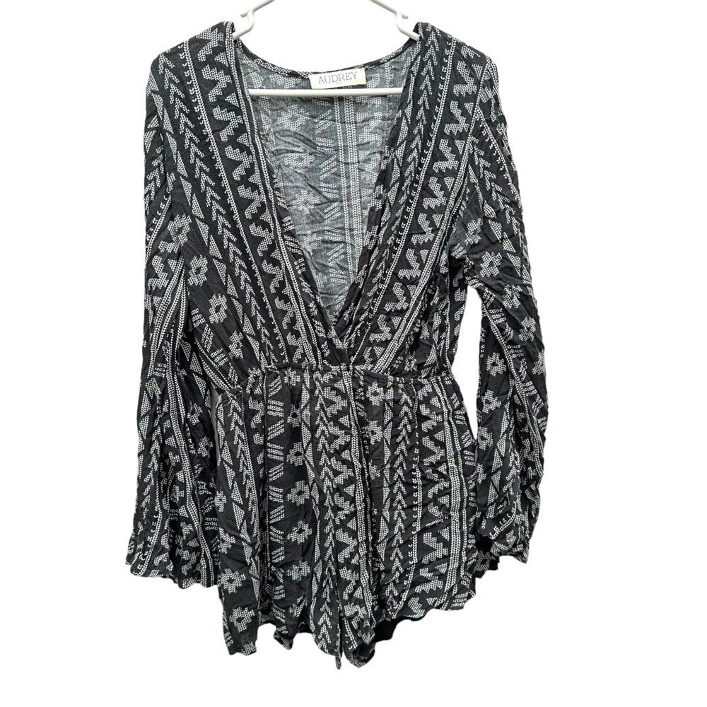 Aubrey 3+1 bell sleeve romper